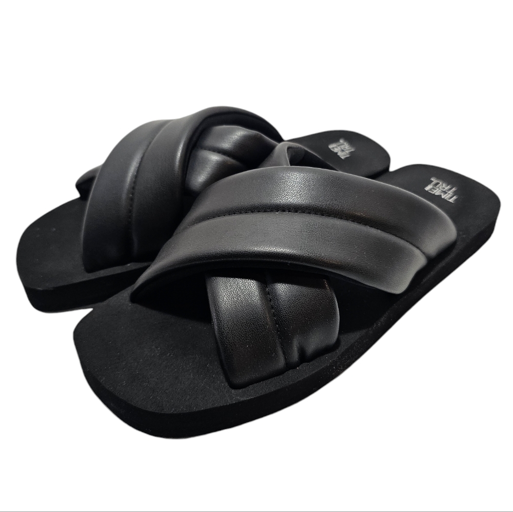 Time and Tru Women's Sandals